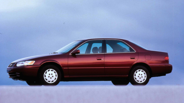 Maroon 1997 Toyota Camry LE side profile