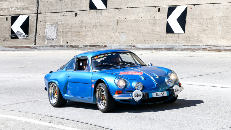Alpine A110
