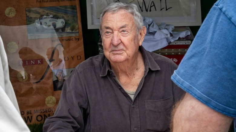 Nick Mason signing records