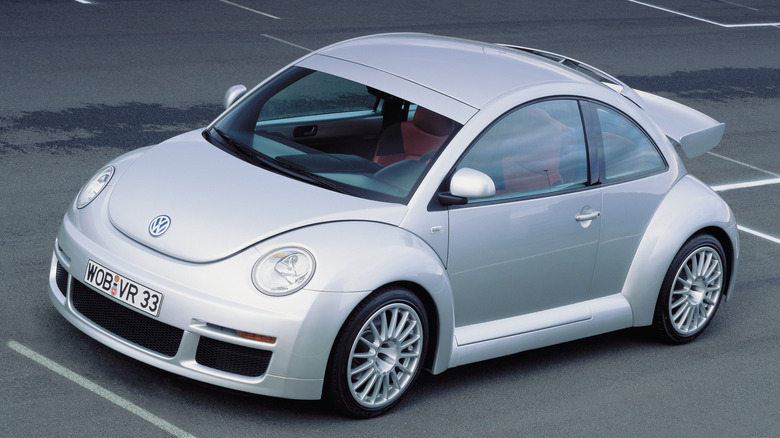 Silver VW New Beetle RSi front 3/4 view