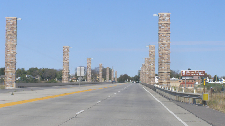 Pan-American Highway crossing bridge on the Nebraska-South Dakota border