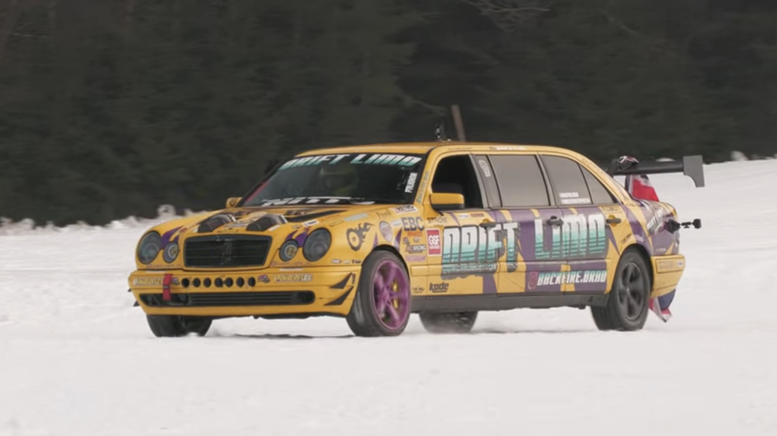 1000-HP Mercedes-Benz Limo Has Turbos Bigger Than Your Face, Perfect For Proms 1000-HP Mercedes-Benz Limo Has Turbos Bigger Than Your Face, Perfect For Proms