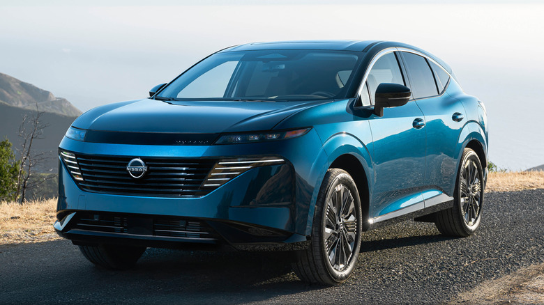 2025 Nissan Murano parked