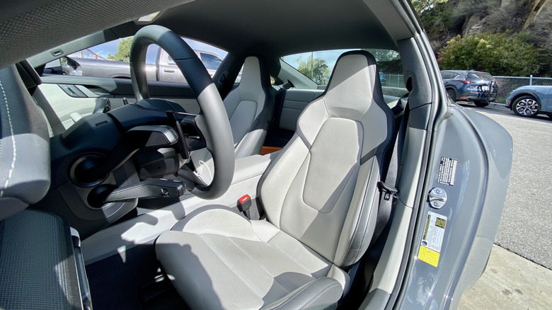 the seats in the new 911
