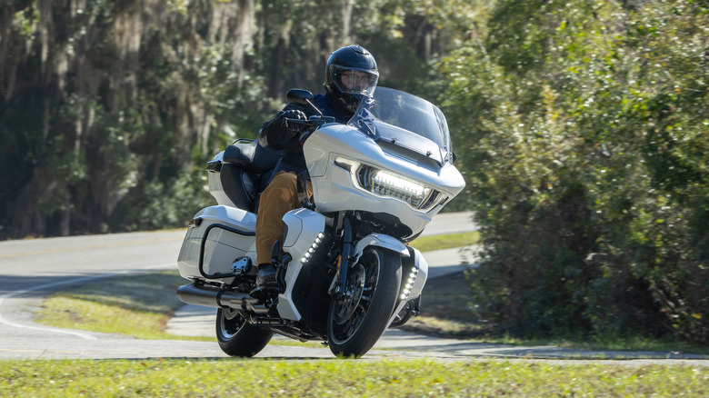 Comfortable ride on Harley's top bagger