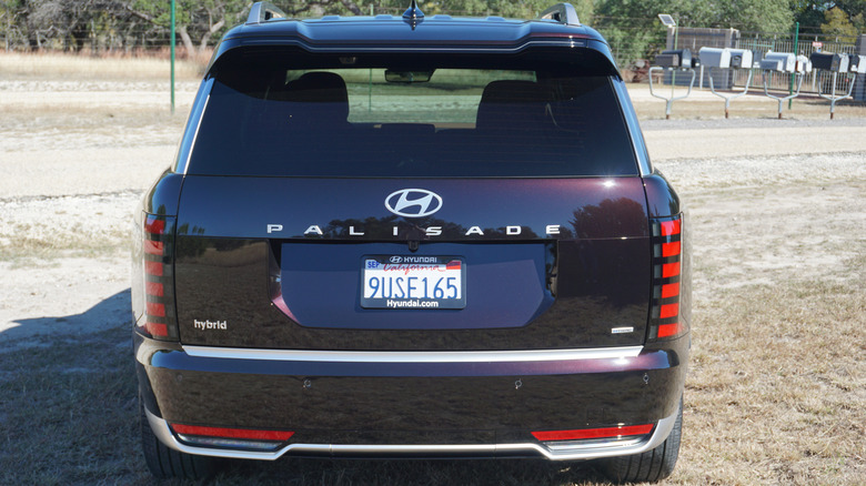 rear view of the 2026 Hyundai Palisade Hybrid