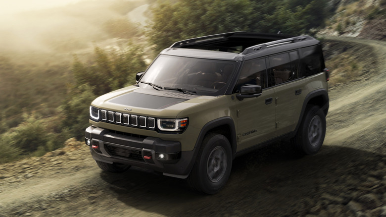 Front 3/4 view of a green 2026 Jeep Recon Moab