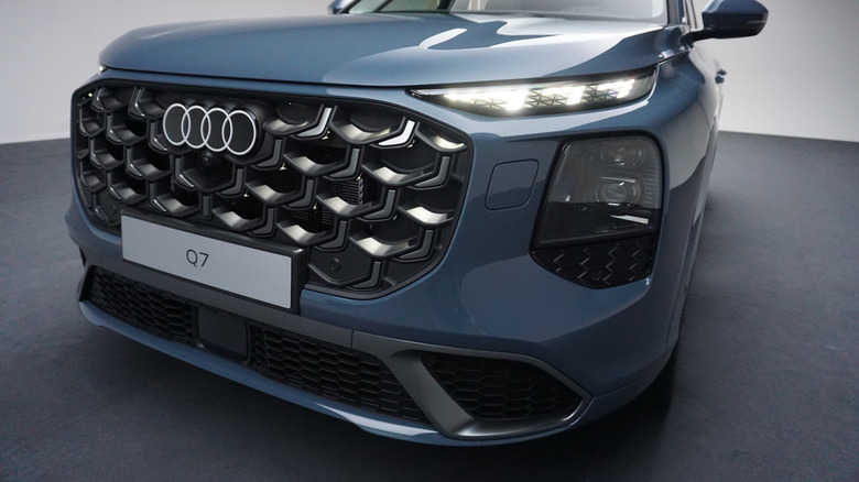 2027 Audi Q7 front end