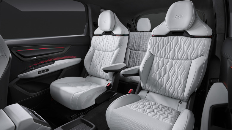 2027 Audi Q9 second row seats