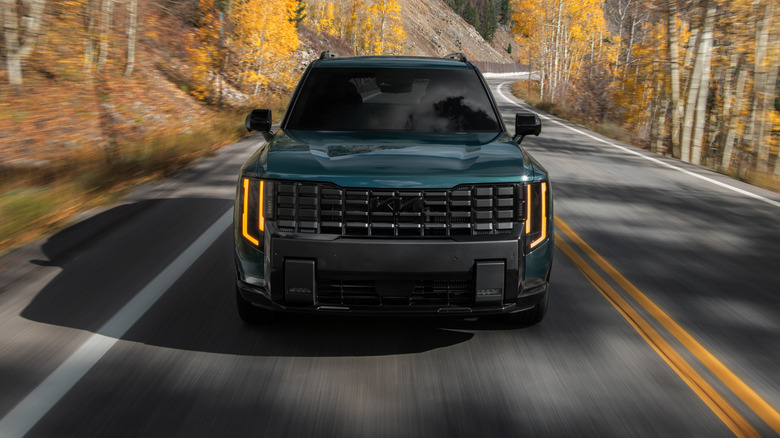 Front view of a 2027 Kia Telluride