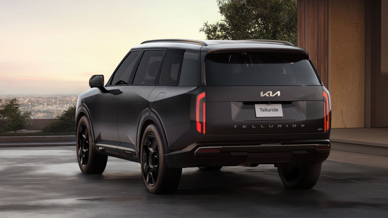 Rear 3/4 position of a grey 2027 Kia Telluride