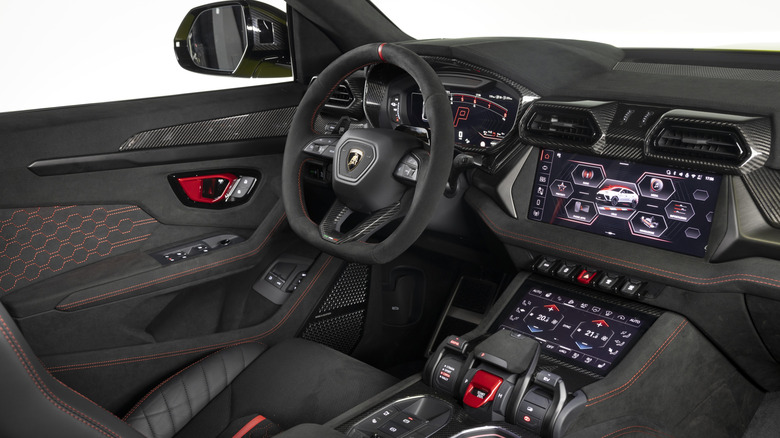 The 2027 Lamborghini Urus SE Performante interior.