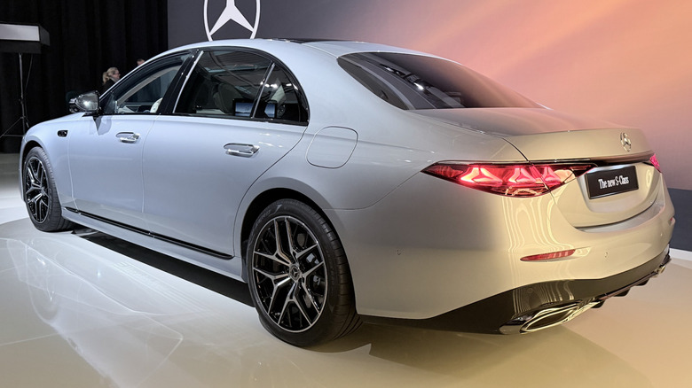 2027 Mercedes-Benz S-Class rear 3/4 view