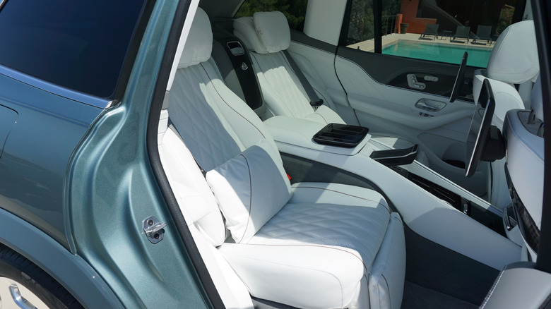 2027 Mercedes-Maybach GLS680 rear seats