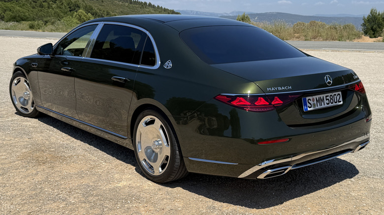 2027 Mercedes-Maybach S580 rear 3/4 view