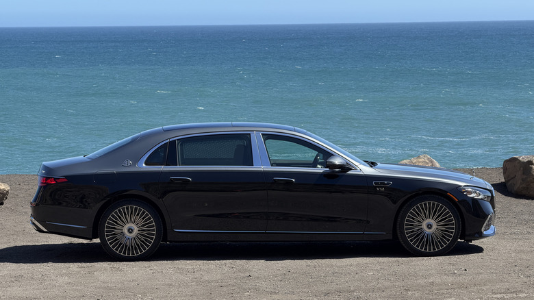 Side view of a grey and black 2027 Mercedes-Maybach S80