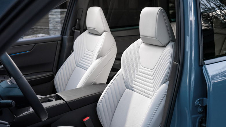 Front seats of a 2027 Nissan Rogue Hybrid