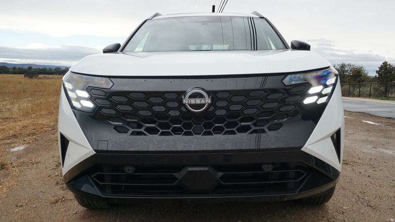 2027 Nissan Rogue Hybrid front end