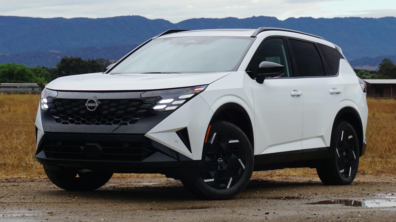 2027 Nissan Rogue Hybrid's Silence Speaks Volumes