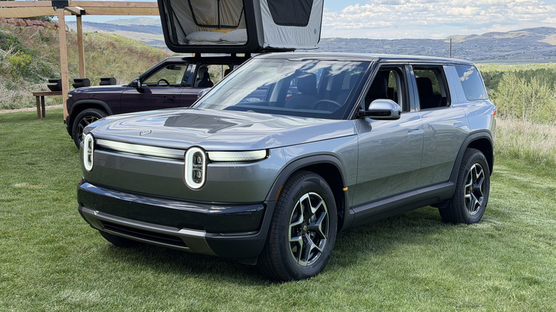 Front 3/4 view of a silver 2027 Rivian R2