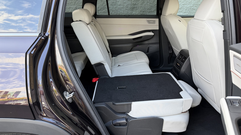 Second-row seats of a 2027 Volkswagen Atlas