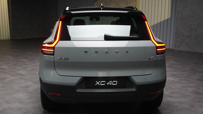 2028 Volvo XC40 rear