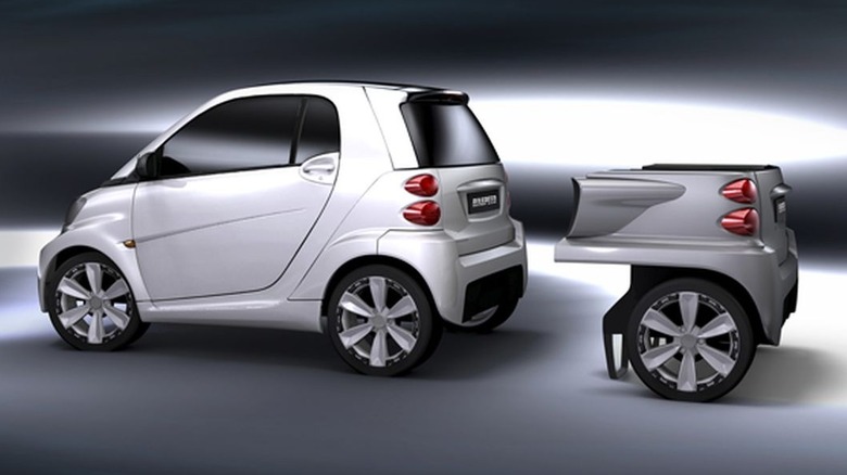 A silver Rinspeed Dock+Go with its add-on rear segment