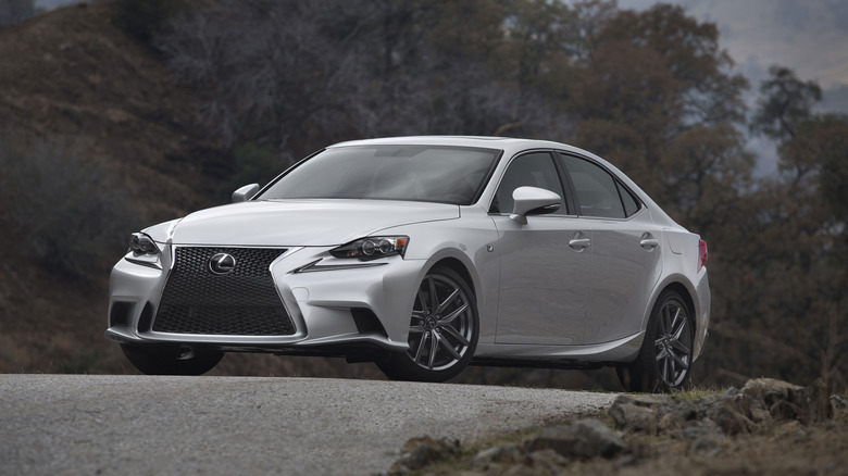 Front 3/4 view of a silver 2016 Lexus IS 350 F Sport.