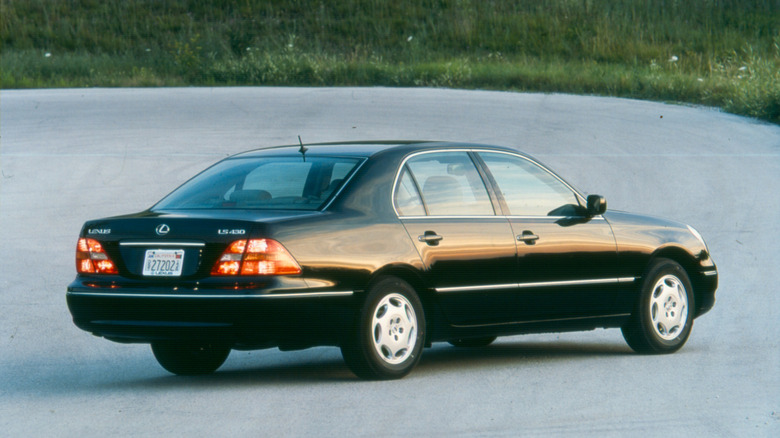 Rear 3/4 view of a black 2001-2003 Lexus LS 430.