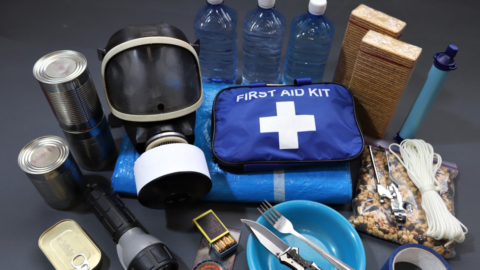 5 Must-have Items For Your Car Emergency Kit, According To Preppers