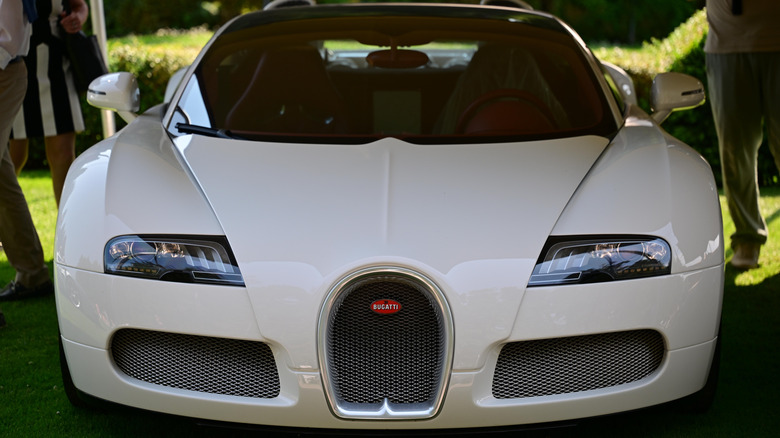 A front-end close up shot of a white Bugatti Veyron 16.4.