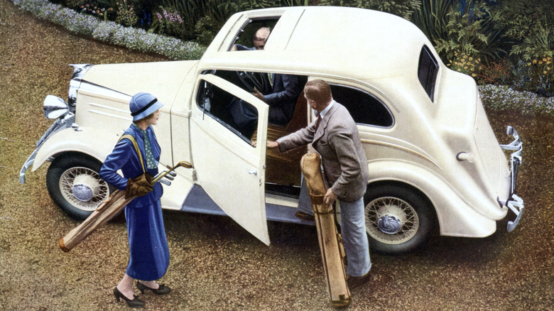 An original brochure image for the 1930s Vauxhall Light Six