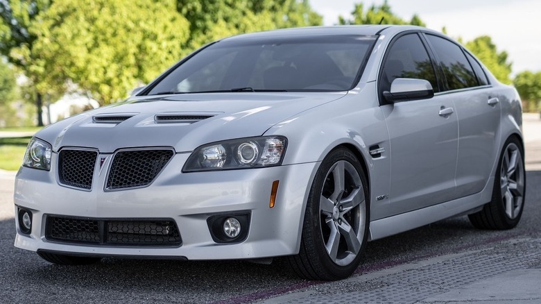 Front-left 3/4 static view of a silver 2009 Pontiac G8 GXP