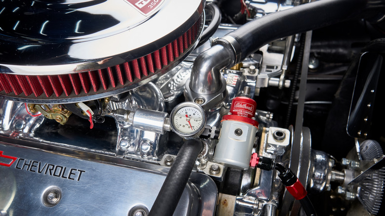 A fuel pressure regulator on a Chevrolet V8