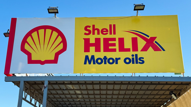 Outdoor sign for Shell Helix Motor Oils in Egypt