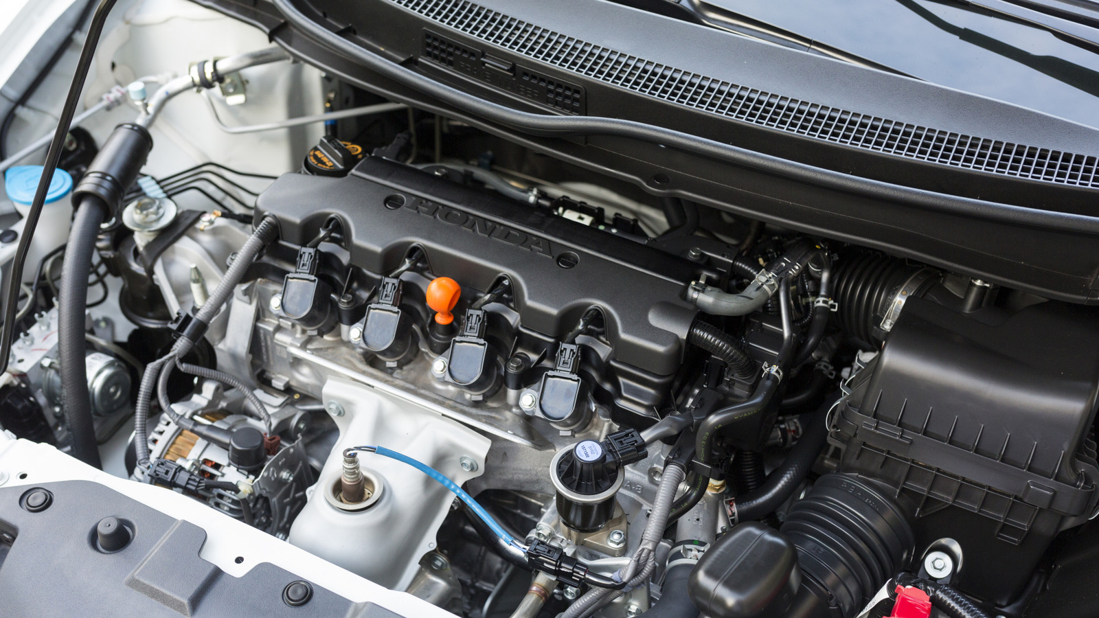 7 Fuel-Sipping 4-Cylinder Engines Ranked From Best To Worst MPG