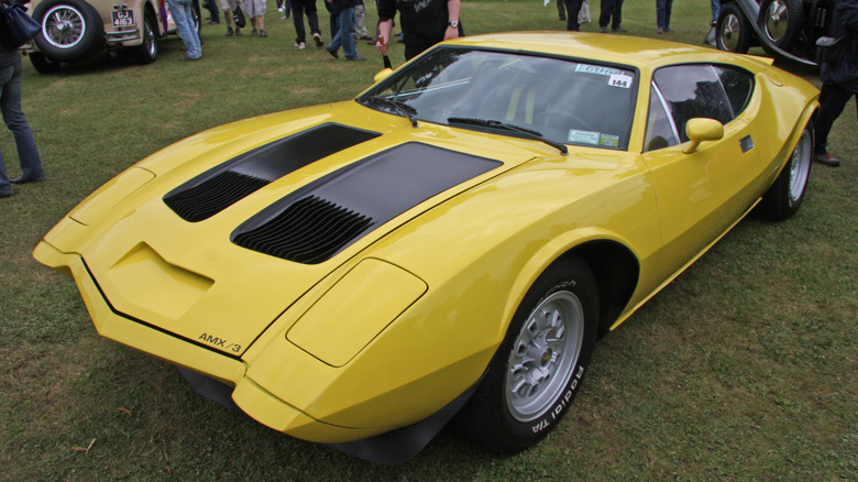 A yellow 1970 AMC AMX/3.