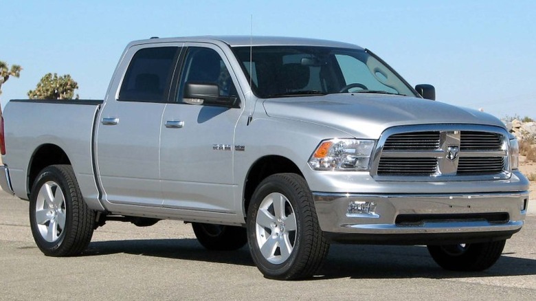 A silver 2009 Dodge RAM 1500 pickup truck
