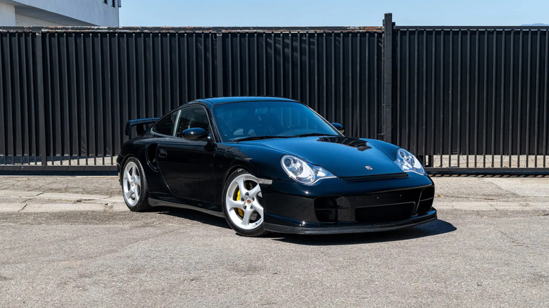 996 GT2 Clubsport front three quarter angle outside