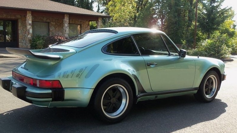 Porsche 911 Turbo Carrera