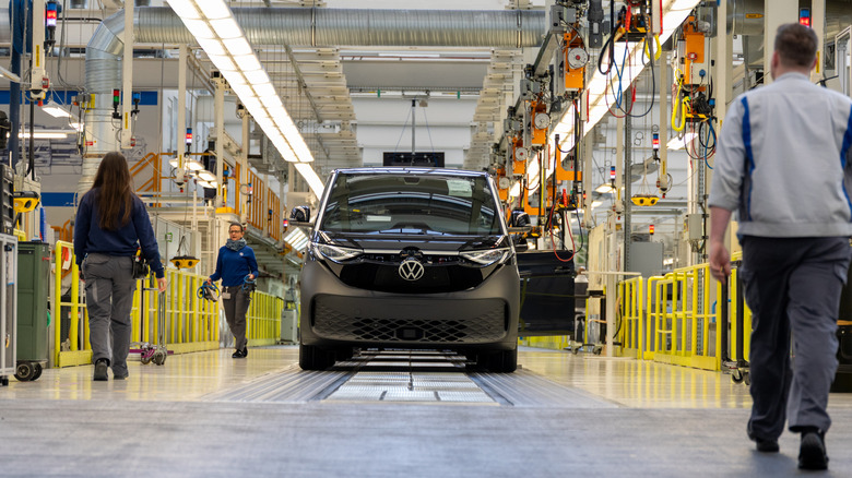HANOVER, GERMANY - MARCH 4: A new VW ID. Buzz electric van prepares to pass final inspection at the Volkswagen commercial vehicles van and bus factory on March 4, 2026 in Hanover, Germany. Volkswagen, Germany's biggest car maker, is scheduled to announce financial results on March 10. (Photo by Christian Ender/Getty Images)