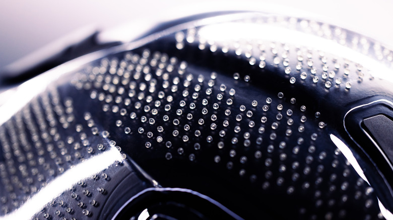 Detail of bubbles on the AGV Pista R3