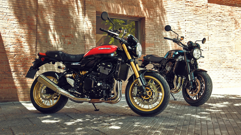 Two Kawasaki Z900RS retro bikes