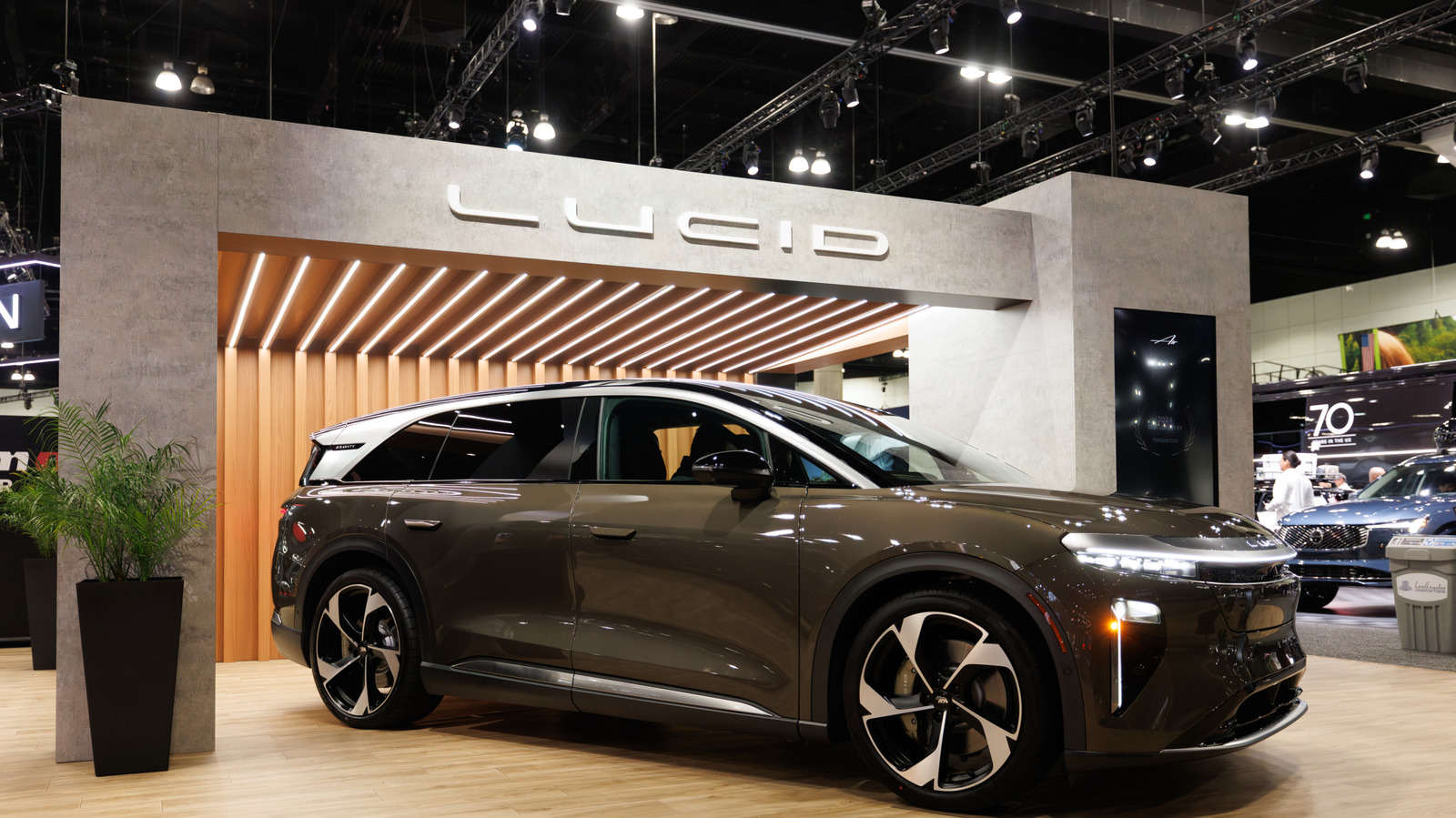 Columnist argues Aston Martin should acquire Lucid Motors