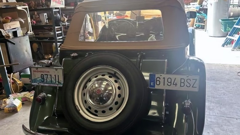 1953 MG TD spare tire image