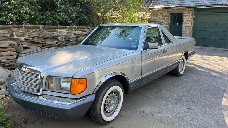 Custom 1981 Mercedes-Benz 300SD pickup front three-quarter image