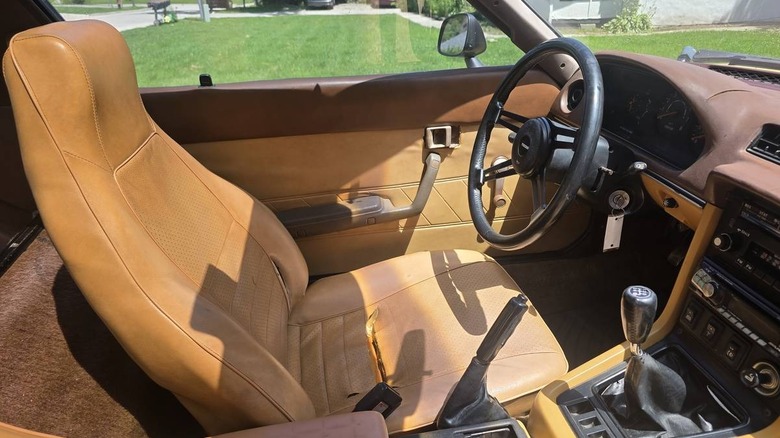1978 Mazda RX-7 GS driver's seat image