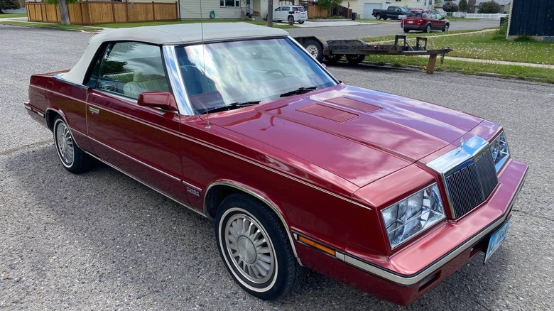 1985 Chrysler LeBaron convertible front three-quarter image