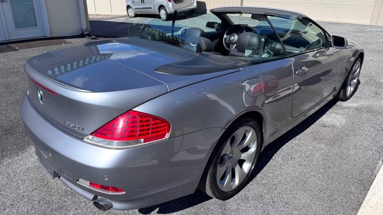 2006 BMW 650i convertible rear three-quarter image