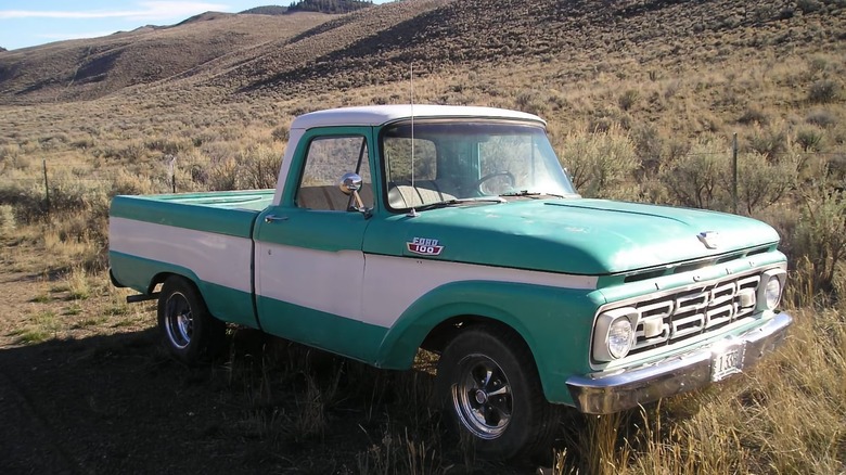 1964 Ford F-100 front three-quarter image